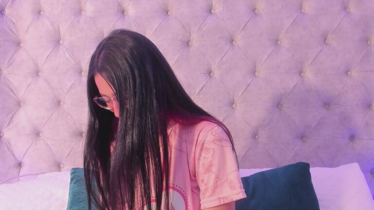 dafne_bss's Streamate show and profile