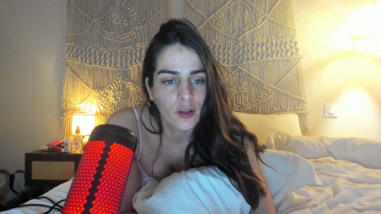 camii2244's Streamate show and profile