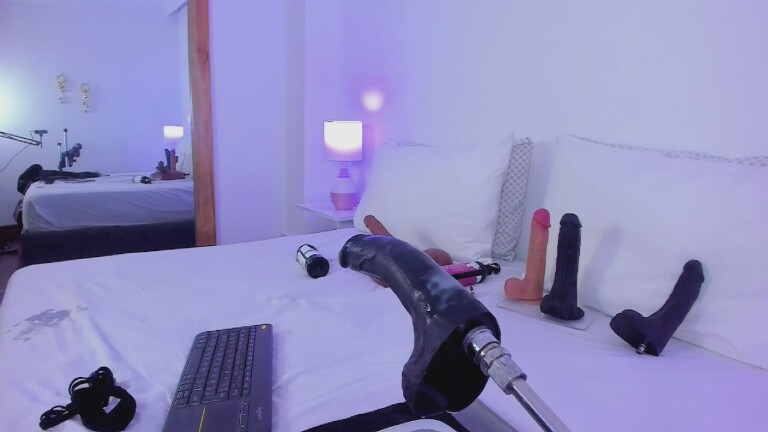 GabrielaHernandez's Streamate show and profile