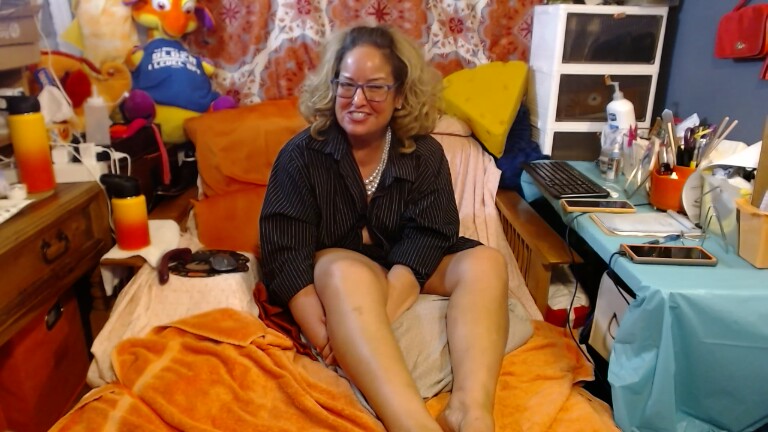 ClaudiaMidwestWife's Streamate show and profile