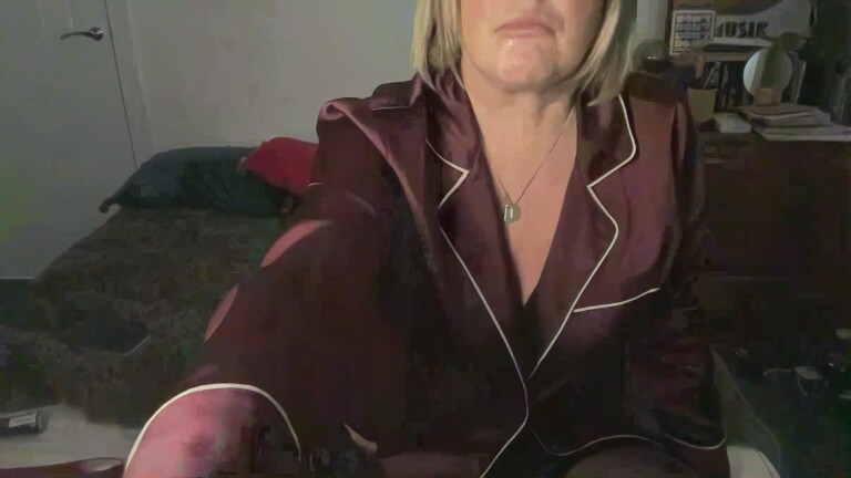 AmberGreenxox's Streamate show and profile