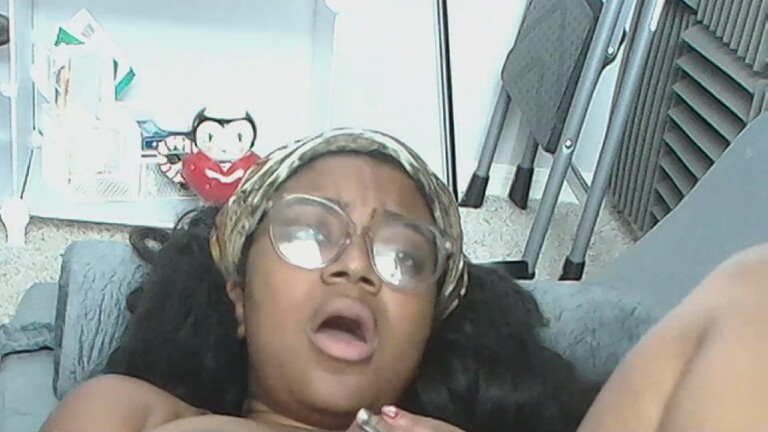 RobinTheSiren's Streamate show and profile