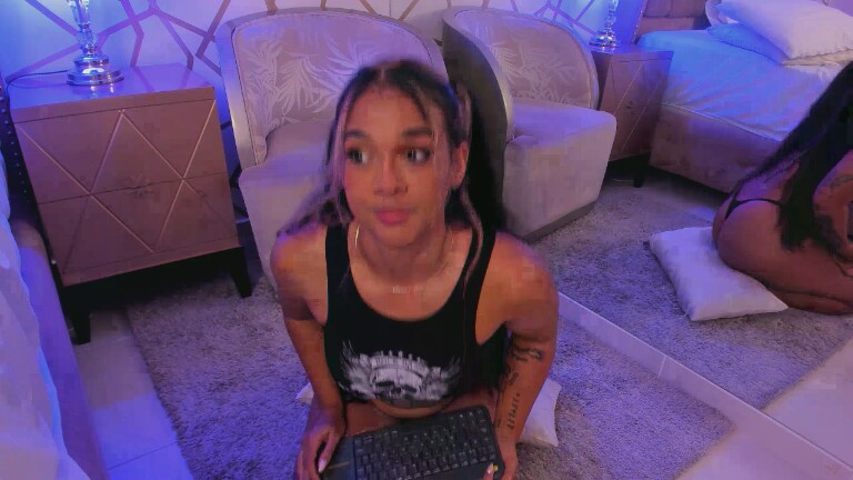 SaschaFit's Streamate show and profile