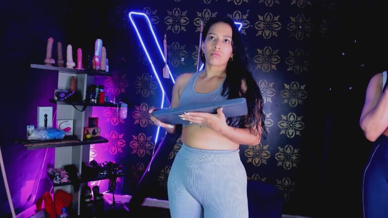 AbrilSonne's Streamate show and profile