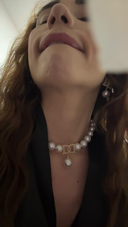 BellaSweet's Streamate show and profile