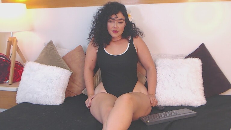 SeleneRisso's Streamate show and profile