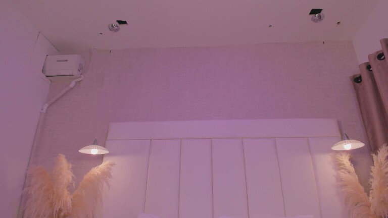 NikoJhon's Streamate show and profile