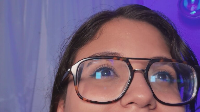 HaileyBunny_18's Streamate show and profile