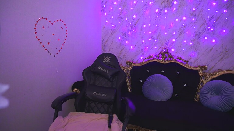 SofieBloom's Streamate show and profile