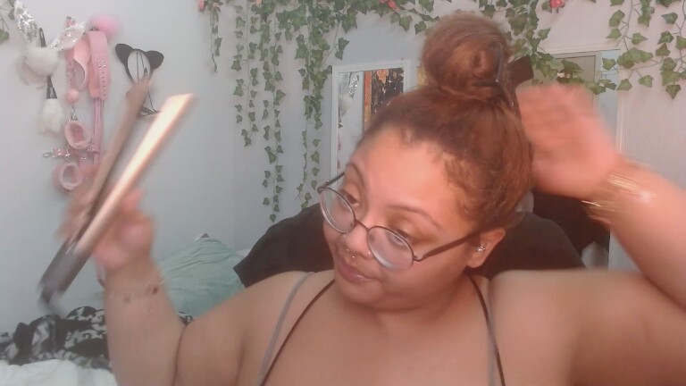 HolleyNicholes's Streamate show and profile