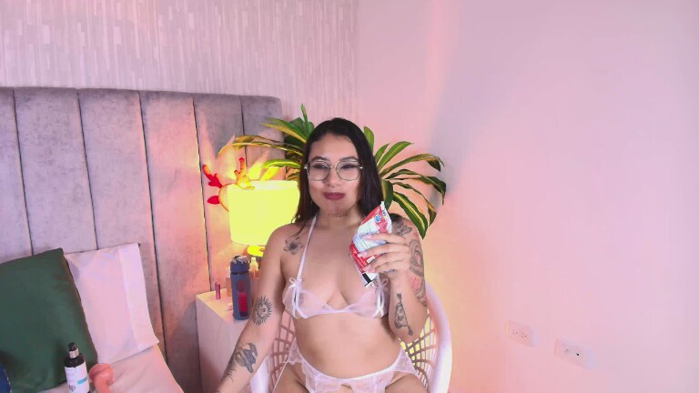 Tessalove_606's Streamate show and profile
