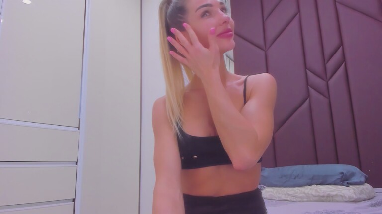 AriellaBlond's Streamate show and profile