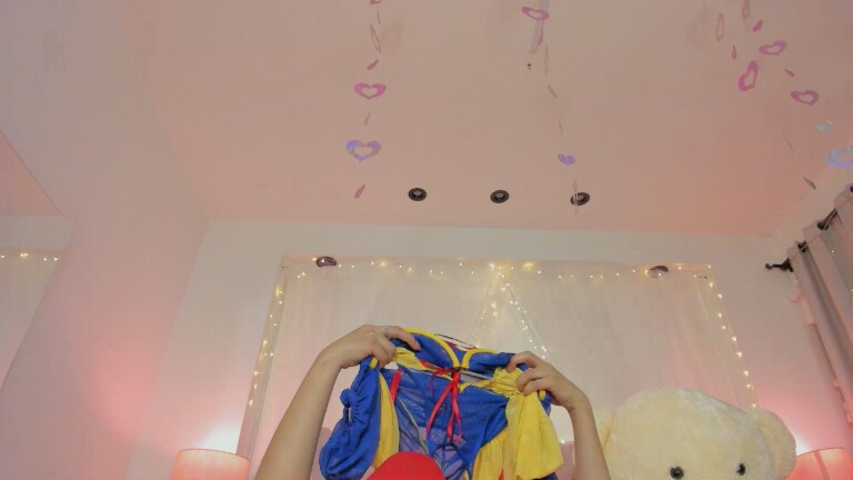 AlexandraWinterr's Streamate show and profile