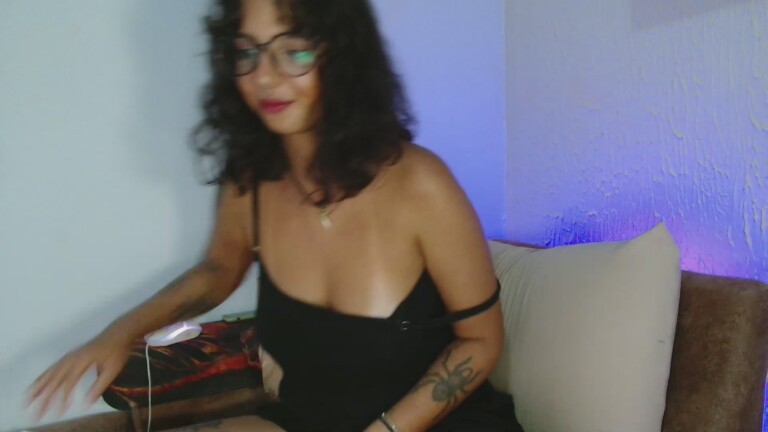 MyaMillor's Streamate show and profile